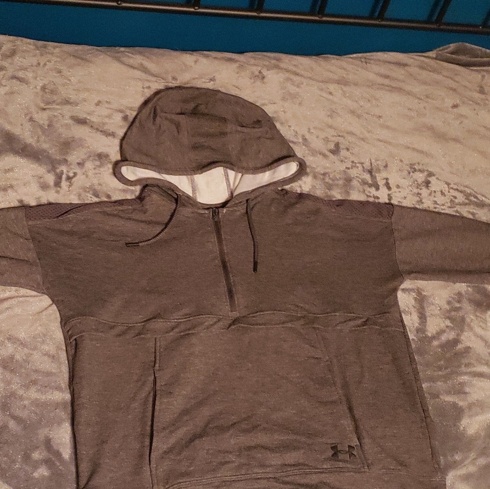 Under Armour Hoodie